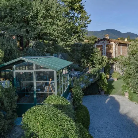 Casale Pinoni Villa Lucca