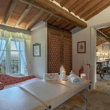 Casale Pinoni Villa *